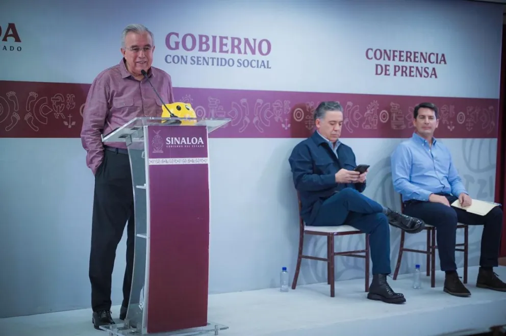 El Gobernador de Sinaloa, Rubén Rocha Moya y el Secretario de Economía Javier Gaxiola Coppel, dan a conocer la importancia de la inversión y la creación de empleos que generará el proyecto de Pacifico Mexinol, que se estima que sea la planta de metanol má