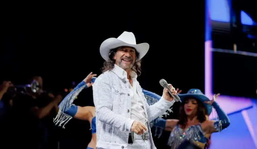 Marco Antonio Solís se presentará en Culiacán como parte de su gira Eternamente Agradecido. Foto: Cortesía