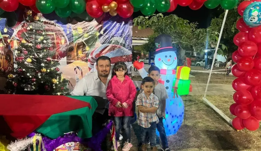 Niños de la Academia Alturas de Futbol tuvieron su celebración navideña