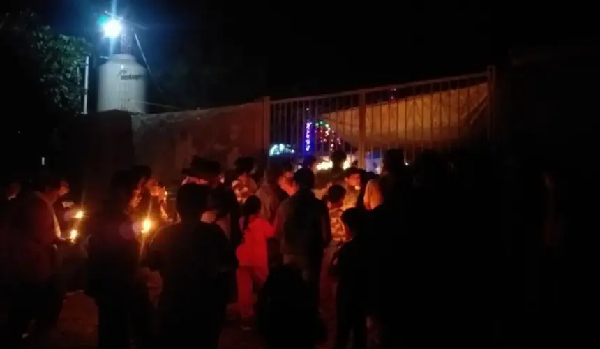 La vieja tradición de pedir posada no se pierde en la colonia Las Amapas de Villa Juárez