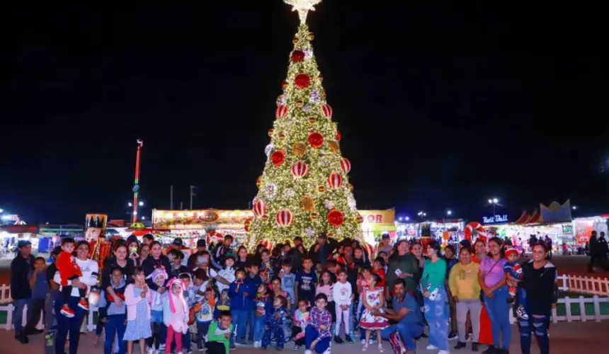 El horario de la Verbena popular Culiacán es de 5:30 de la tarde a 12 de la noche y se ubica frente a Ley Palmito. El costo de acceso a la Verbena es de 20 pesos, estacionamiento 30 pesos y baños 5 pesos.