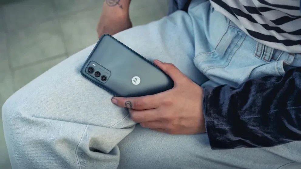El smartphone Motorola Moto G42 con cámara que saca fotos de buena resolución. Foto: Cortesía