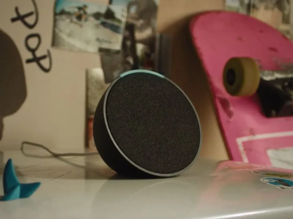La bocina inteligente Echo Pop con Alexa tiene oferta especial por Día de Reyes en Amazon