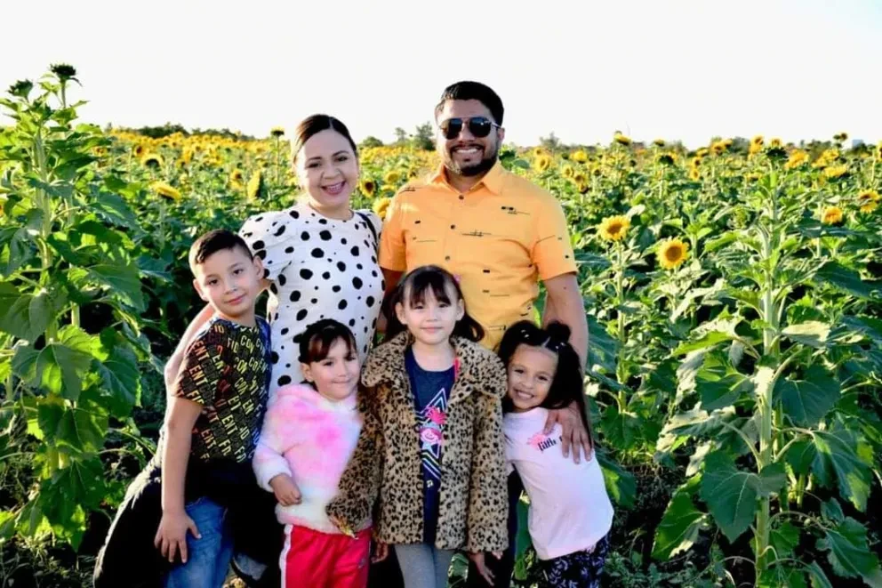 Disfruta con tus seres queridos la magia de los campos de girasoles de Mocorito.