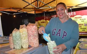 Karla reinventa palomitas de maíz que buscan volar de boca en boca para conquistar paladares con deliciosos e innovadores sabores en Culiacán