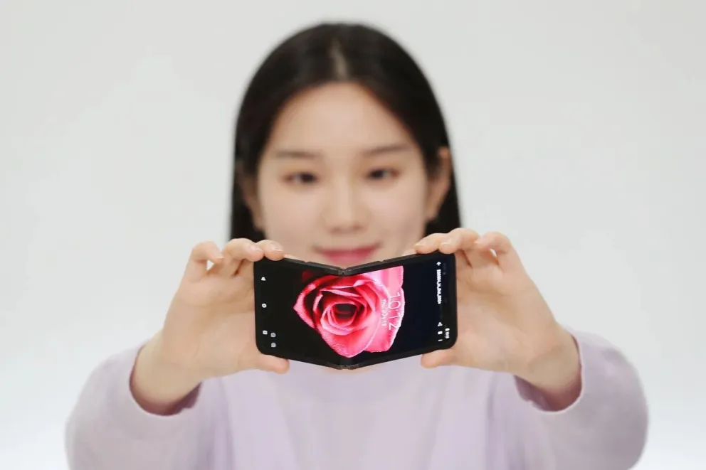 La compañía surcoreana lleva desde la llegada del primer Galaxy Fold en 2019 apostando por los celulares plegables. Foto: Samsung