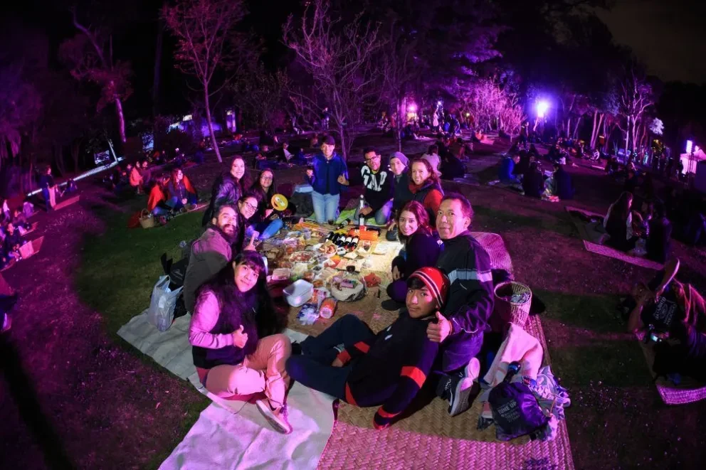 Picnic Nocturno en Chapultepec, CDMX; te decimos cuándo y la hora