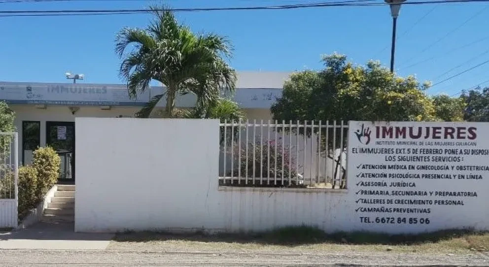El CESAVVI se ubica en la calle José María Patoni, esquina con Juan Cabada S/N en la colonia 5 de Febrero.
