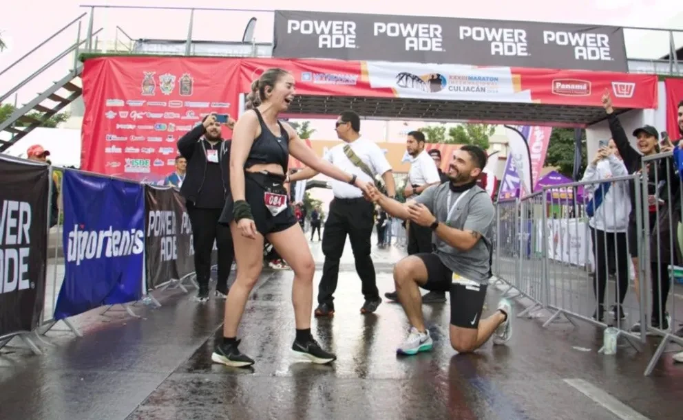 Maratónica pedida de mano. ¡El amor llegó a la meta!
