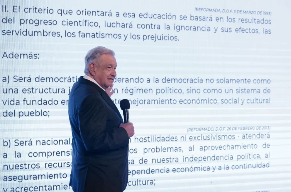 AMLO.