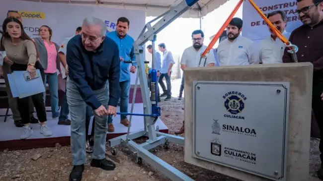 En Culiacán colocan la primera piedra para Estación de Bomberos No. 5 en el sector de La Conquista