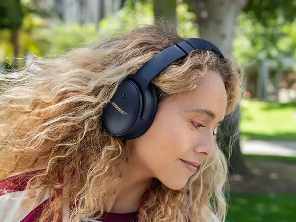 Audífonos Bose QuietComfort 45 con sonido premium tienen rebaja de $1,900 en Amazon. Foto: Bose