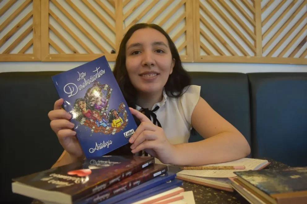 Jhoana Cháidez es una joven promesa de las letras