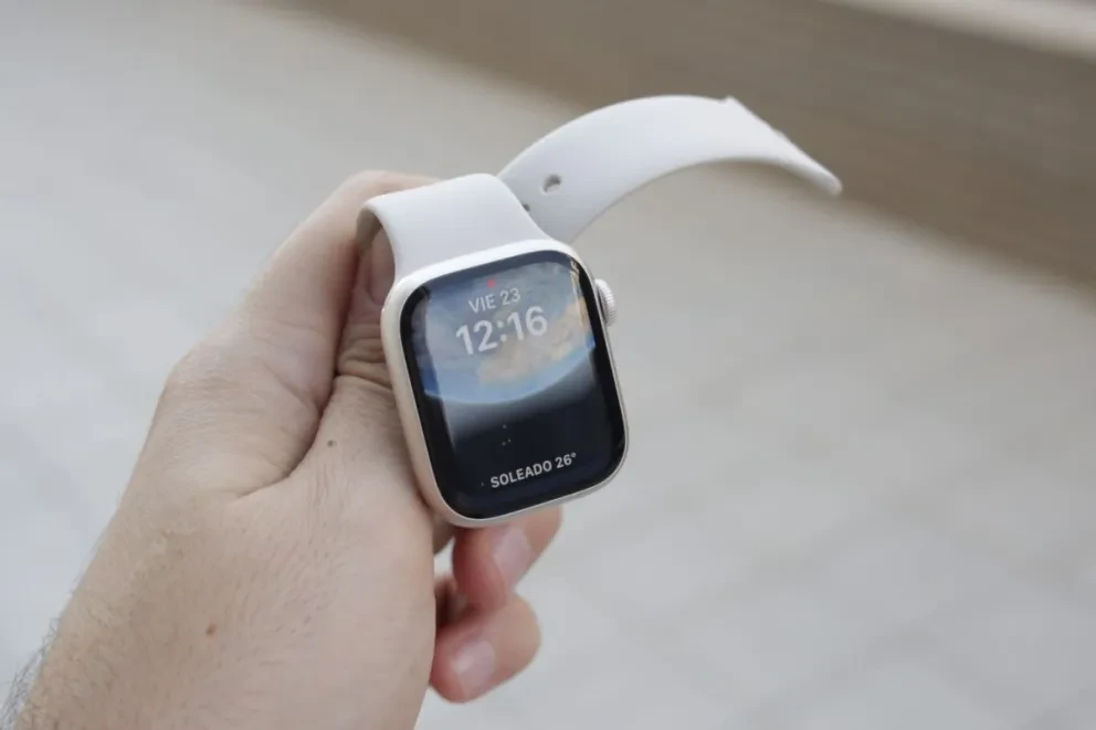 Igualmente, se puede acceder a la oferta desde Amazon. Foto: Apple