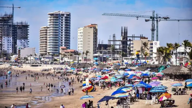 Carnaval Mazatlán 2024 Policía Acuática hace recomendaciones importantes para bañistas.