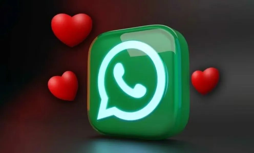 Aquí te explicamos de forma sencilla como puedes cambiar el ícono, fondo y teclado de WhatsApp para tener temática de San Valentín. Foto: Cortesía 