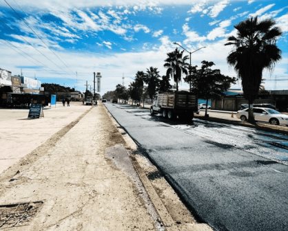 Termina reencarpetado de asfalto la calle 50 de Villa Juárez para mejorar la movilidad