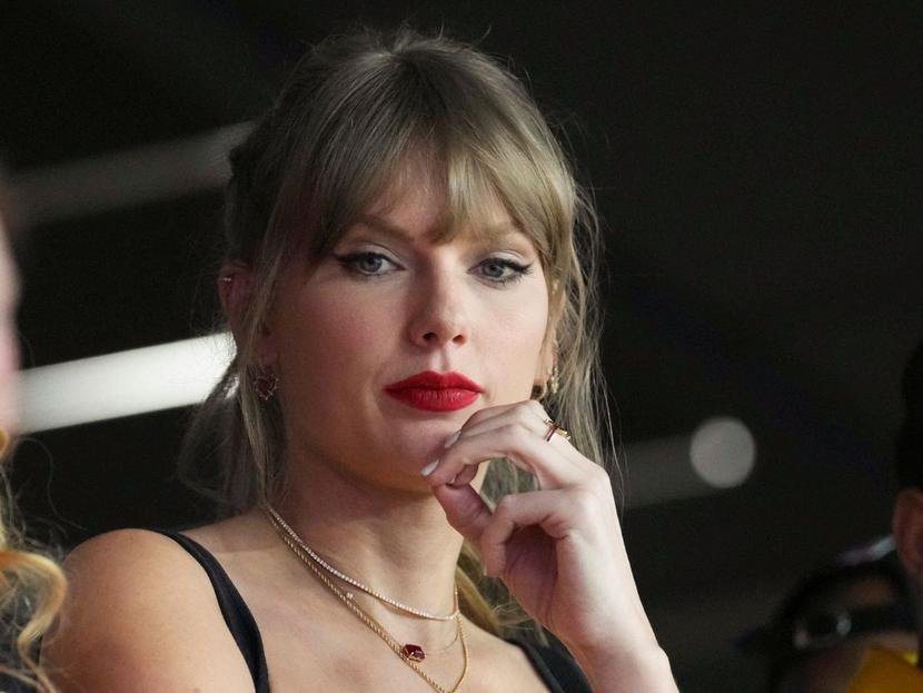 Taylor Swift dona 100 mil dólares a familia de víctima de tiroteo en Chiefs