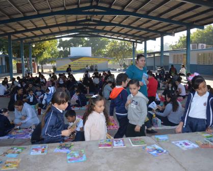 ¡Leer es soñar con los ojos abiertos! Picnic Literario en la escuela primaria Revolución Mexicana en Culiacán