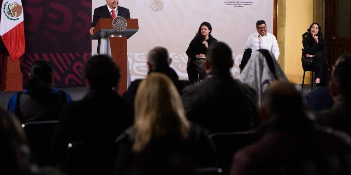 Andrés Manuel López Obrador durante la mañanera de este 21 de febrero.