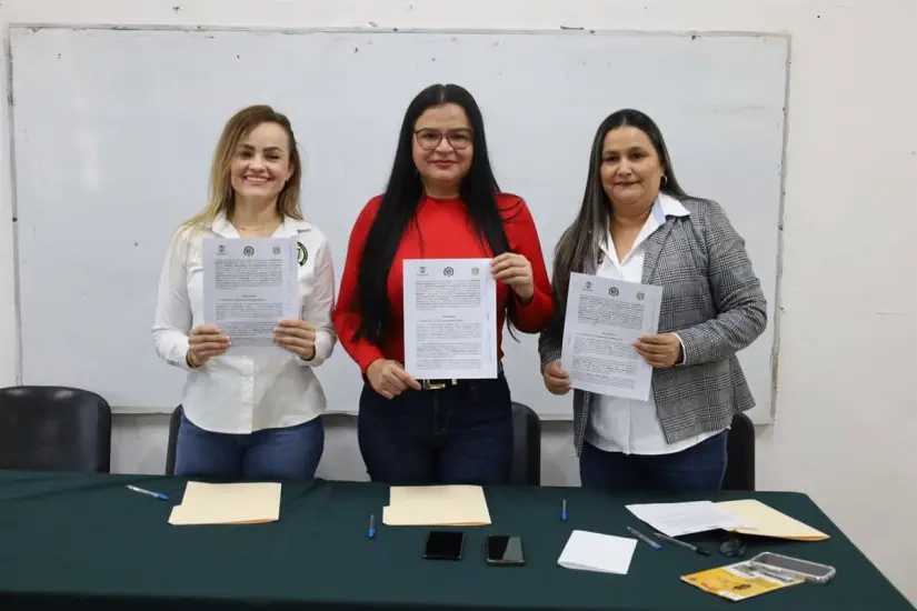 Firma de convenio de la presidencia municipal con la dirección del CBTA No. 261