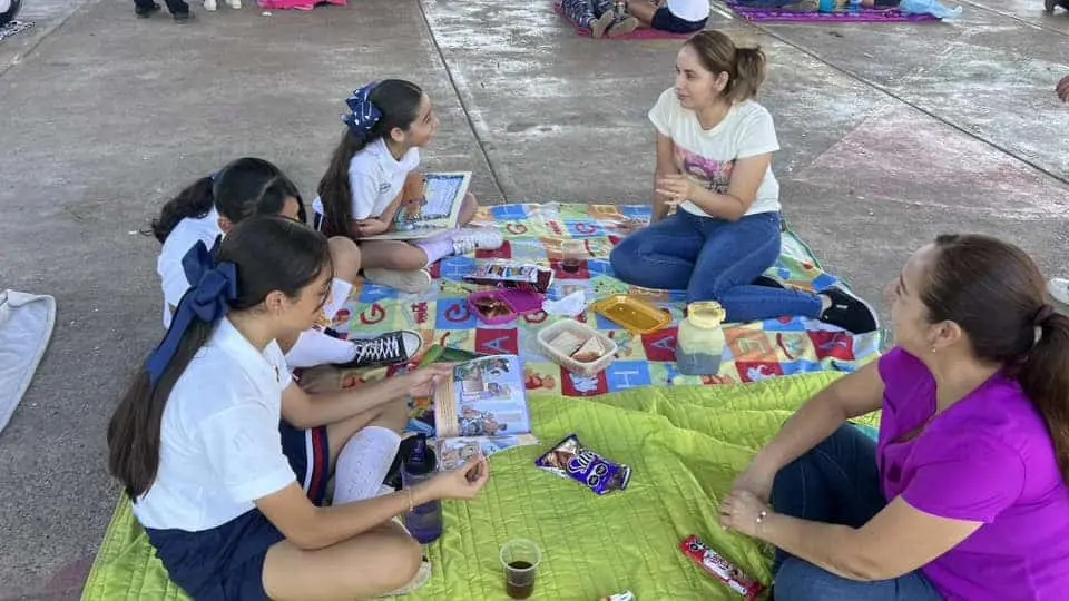 Picnic en la primaria Revolución Mexicana