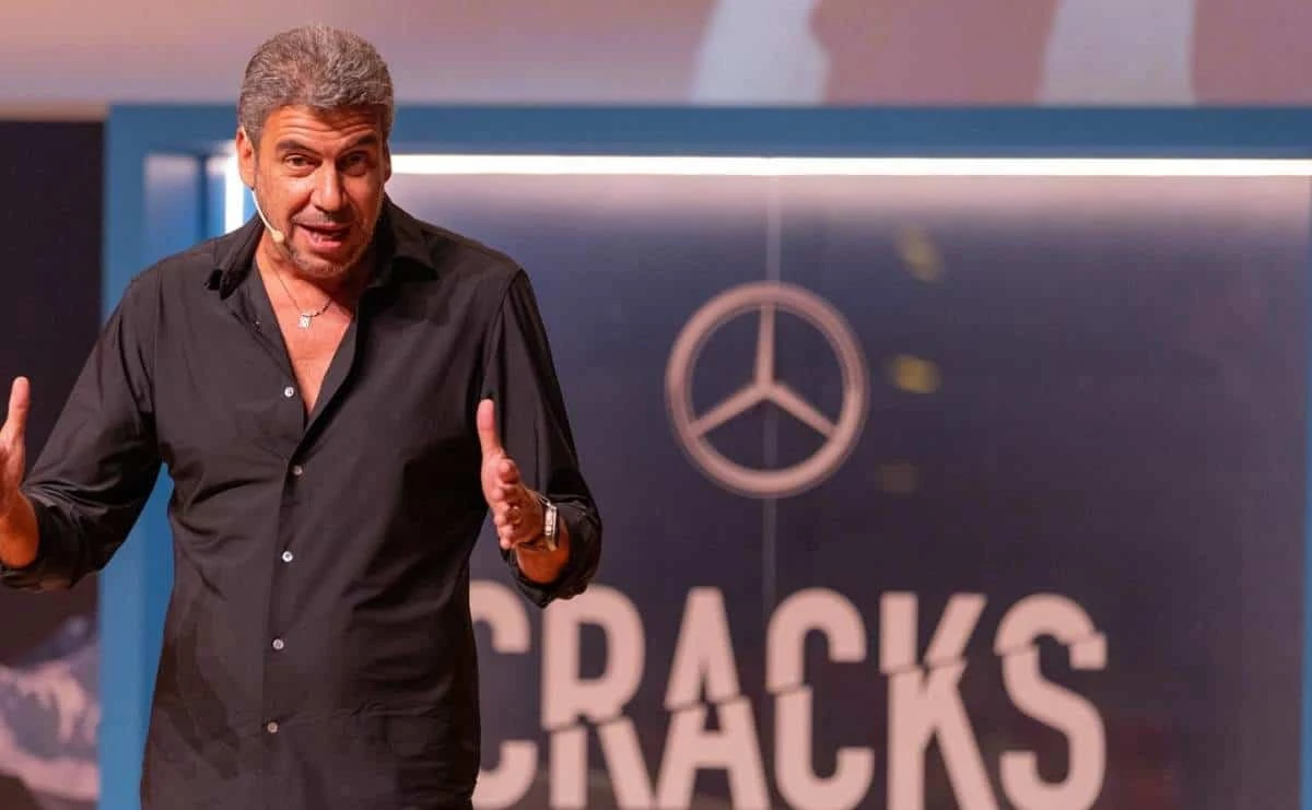 Arturo Elías Ayub impartió la charla Q&A: Mentalidad de tiburón en Cracks Summit. Foto: Oso Trava