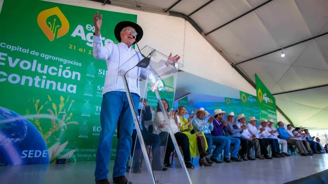 Ken Salazar durante su discurso en la Expo Agro Sinaloa 2024.