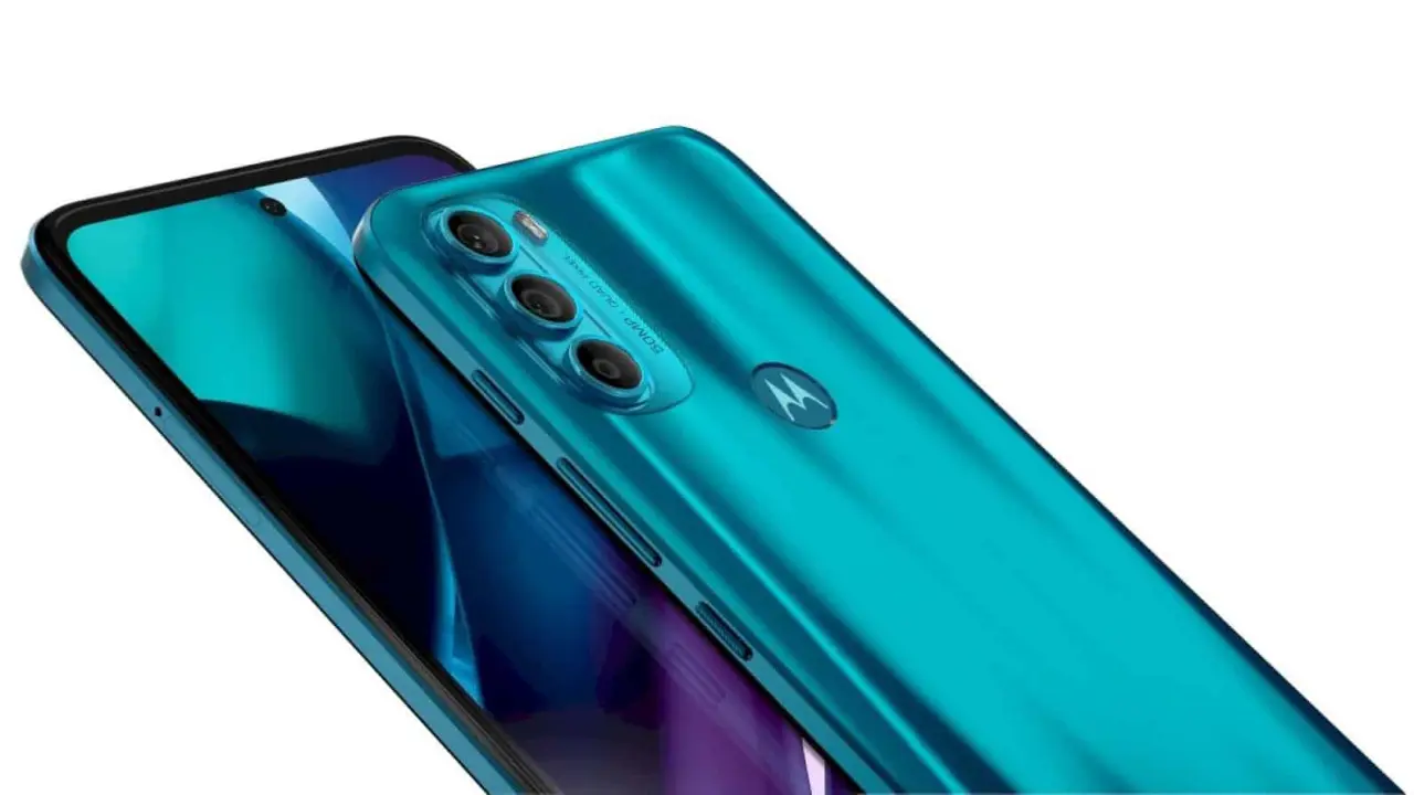 El smartphone Motorola Moto G71 trae una batería de larga duración. Foto: Cortesía