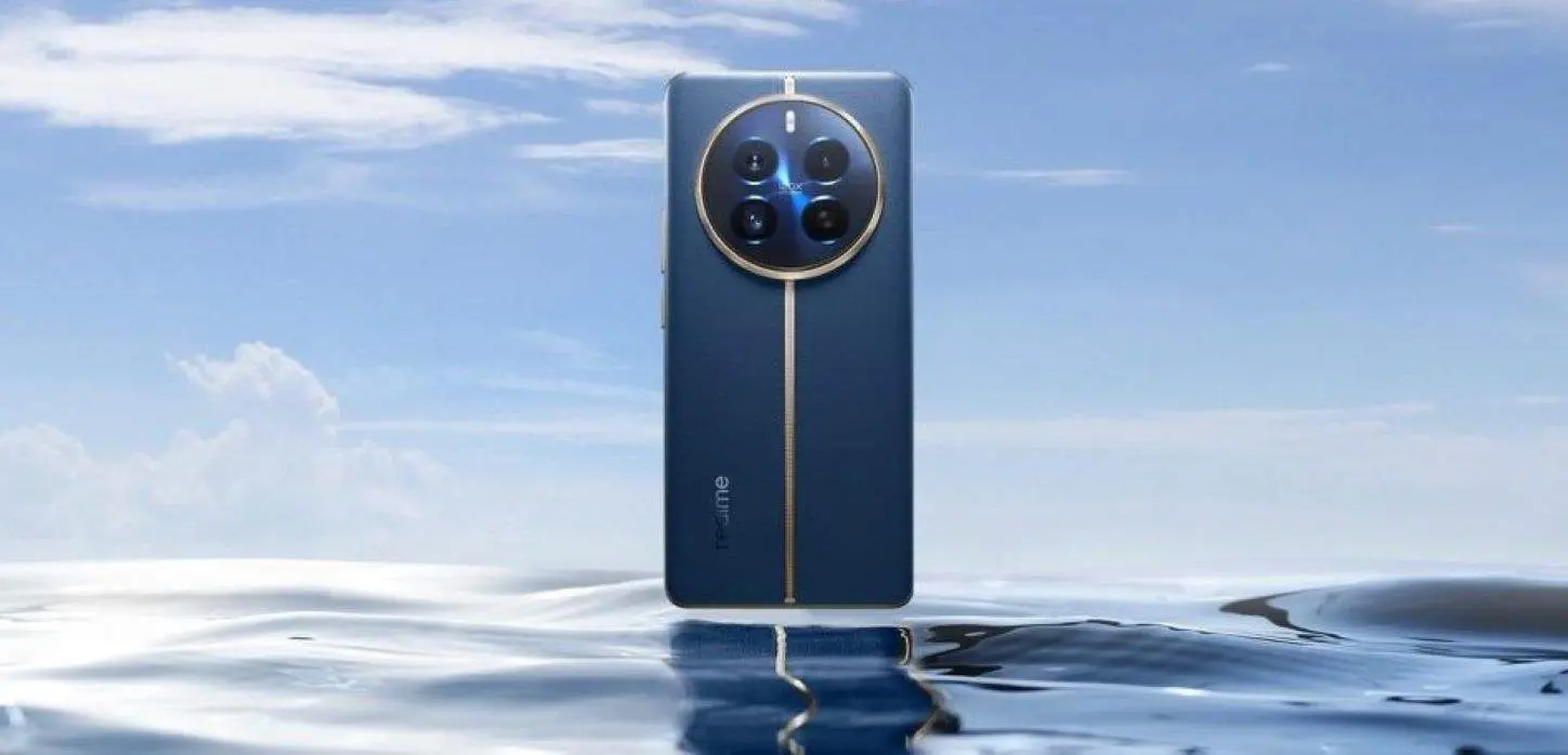 El smartphone realme 12Pro+ incluye pantalla AMOLED. Foto: Cortesía