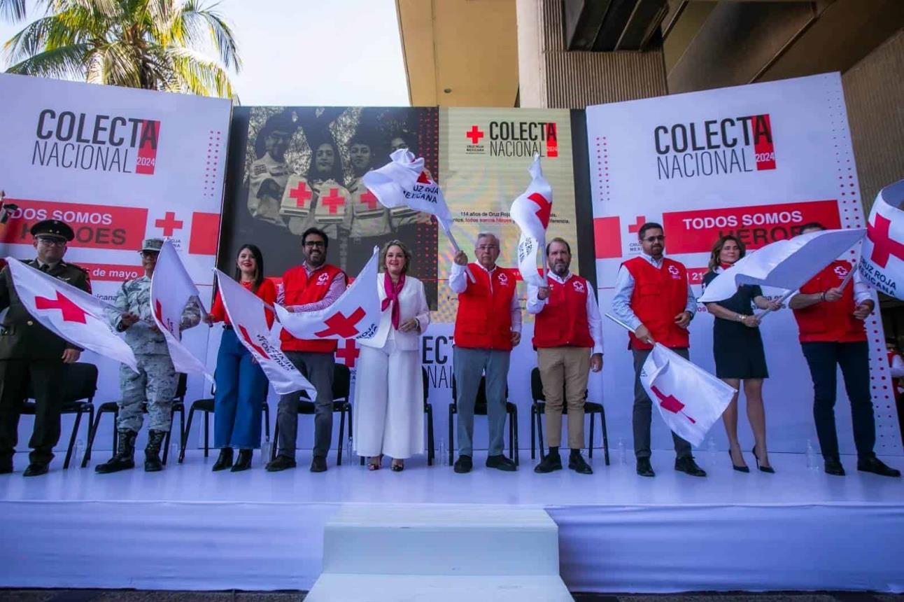 Inicio de la Colecta Nacional de Cruz Roja 2024 en Sinaloa, en la explanada del Palacio de Gobierno.