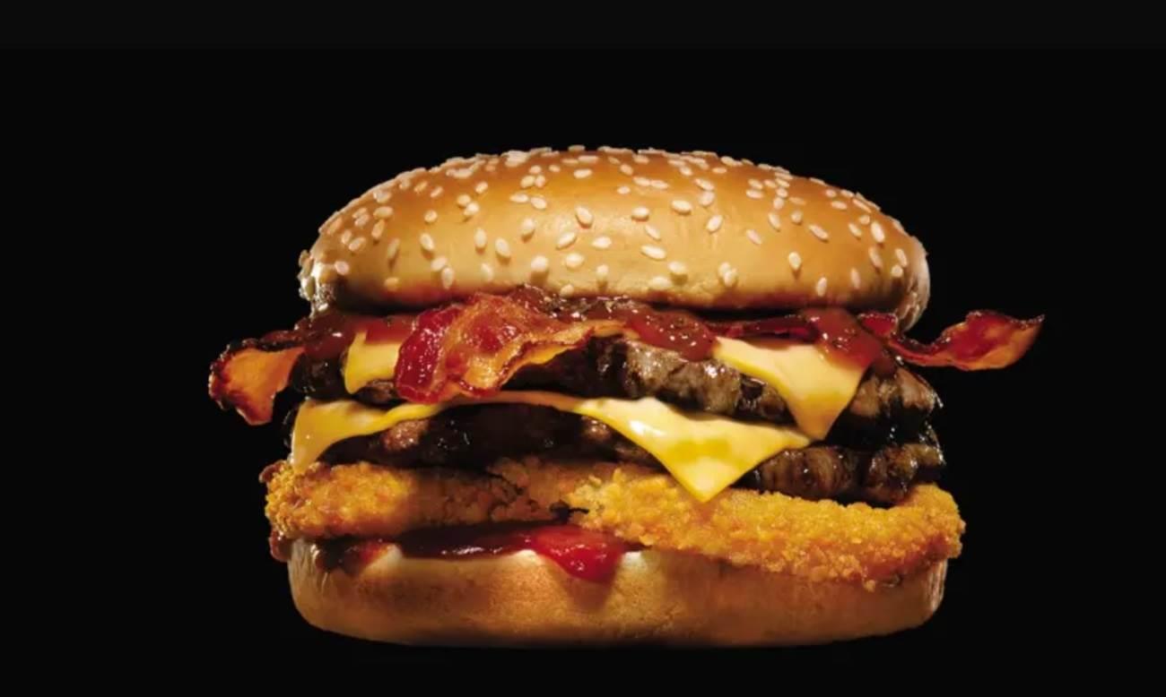 La hamburguesa Western Bacon Cheeseburguer estará al 2x1 en Carls Jr.