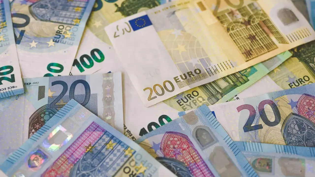 Precio del dólar hoy lunes 26 de febrero de 2024, en los principales bancos de México. Foto: Unplash