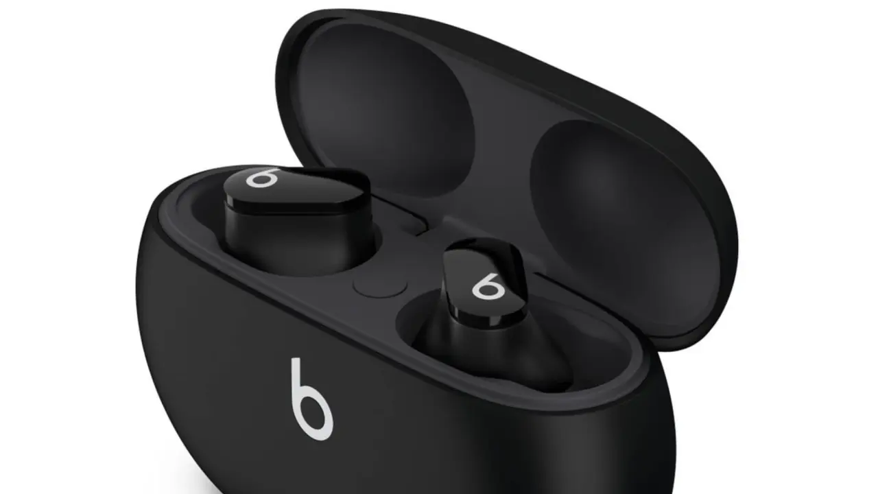 Los auriculares Apple Beats Studio Buds traen cancelación de ruido. Foto: Cortesía