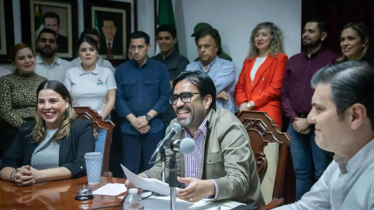 Culiacán. Juan de Dios Gámez pide licencia