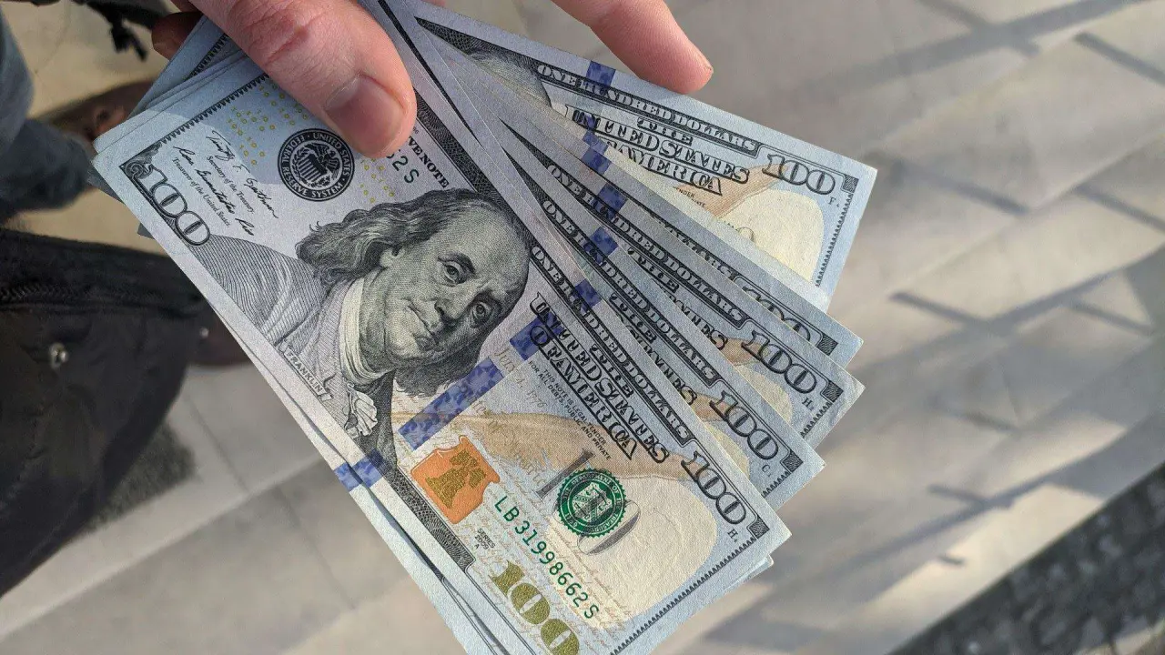 Precio del dólar para hoy jueves 29 de febrero en México. Foto: Unplash