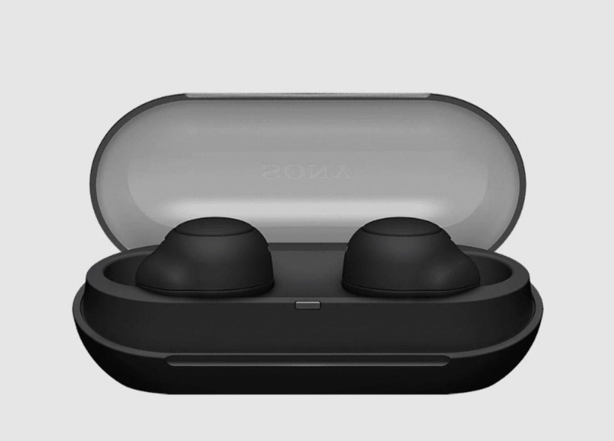 Los audífonos Sony cuentan con un estuche de carga que los vuelve fáciles de trasladar. Foto: Sony