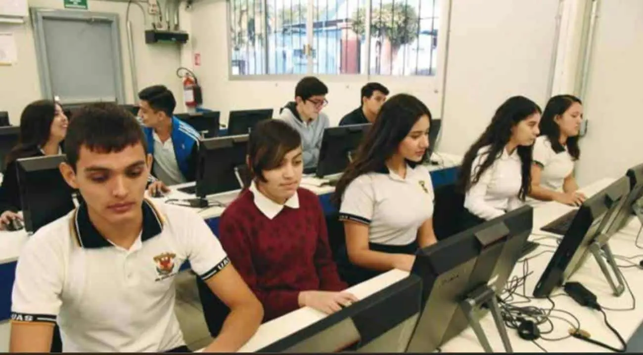 UAS convocatoria de admisión ciclo escolar 2024-2025.