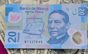 Desmentido: billetes de 20 pesos con Benito Juárez no desparecerán por completo