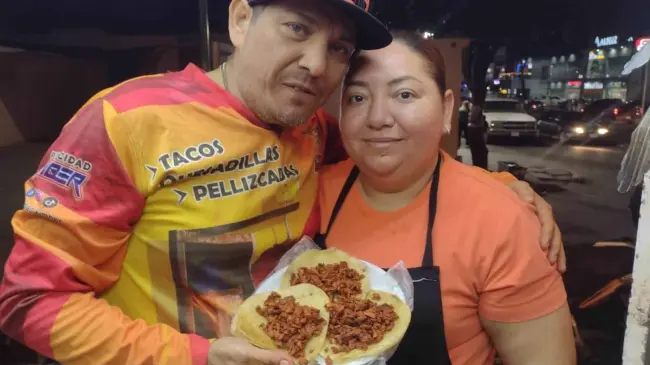 Para El Tano ser taquero es una pasión y recibir el apoyo de su esposa es invaluable.