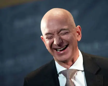 Jeff Bezos quita del pódium a Musk como la persona más rica del mundo