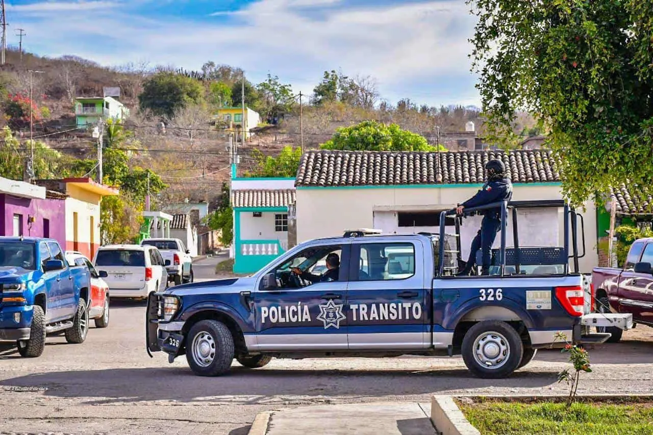 Autoridades realizan recorridos de vigilancia.