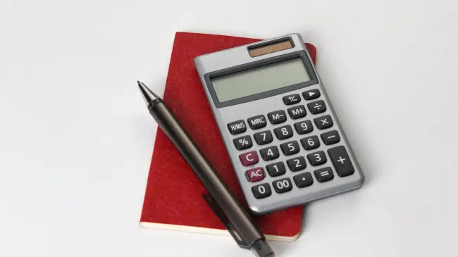 En marzo y abril se presenta la declaración anual ante el SAT. Foto: Unsplash