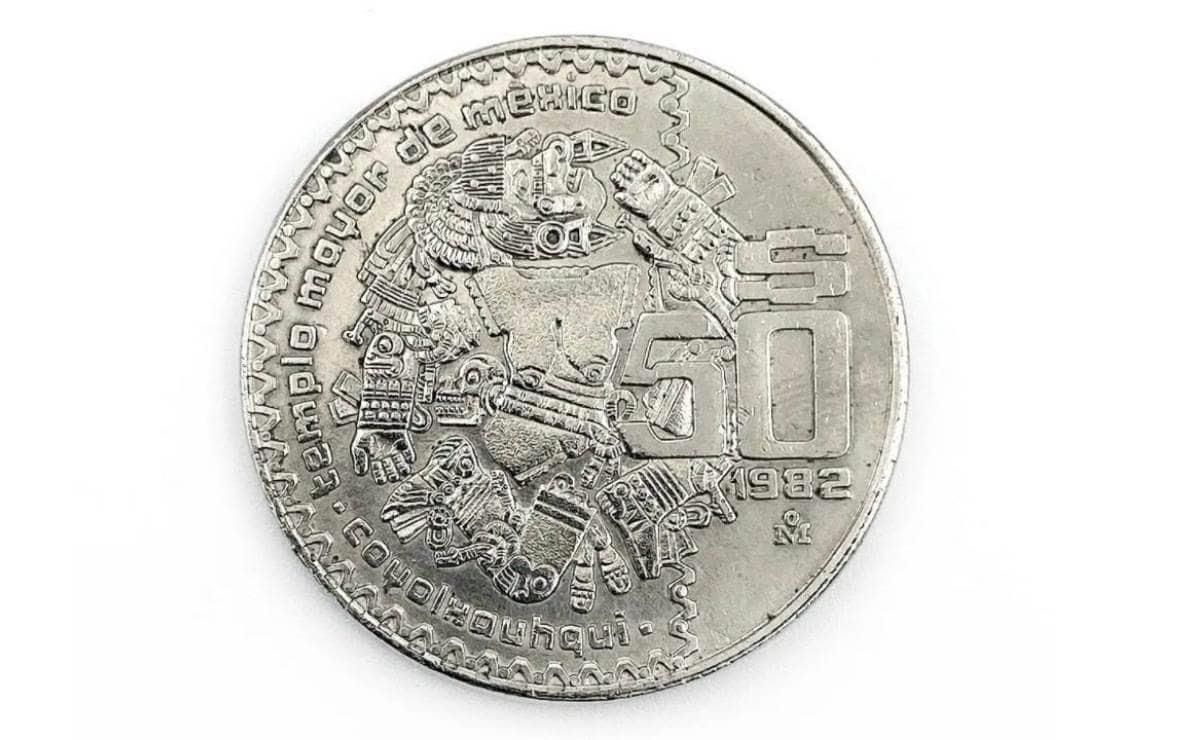 En la moneda destaca la diosa mexica de la luna, Coyolxauhqui. Foto: Mercado Libre