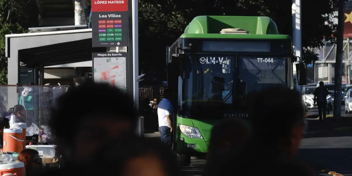 Debido a una marcha durante la tarde del viernes 8 de marzo, algunas rutas del transporte público detendrán su recorrido mientras pasan las participantes.