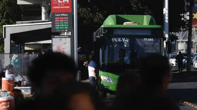 Debido a una marcha durante la tarde del viernes 8 de marzo, algunas rutas del transporte público detendrán su recorrido mientras pasan las participantes.
