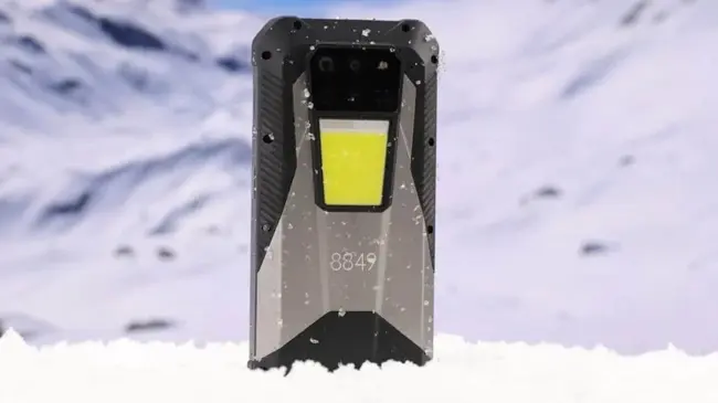 El celular chino sorprendió a todos por el poder de su batería y su resistencia. Foto: Unihertz