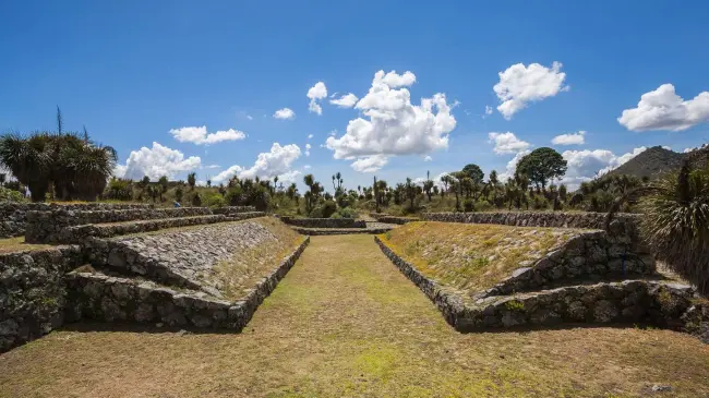 Zona arqueológica de Cantona, Puebla. Foto: Diego Delso