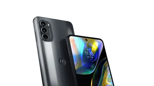 El smartphone Motorola Moto G82 viene equipado con altavoces estéreo. Foto: Cortesía