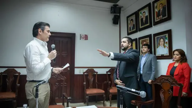 Nuevo secretario y regidores del Ayuntamiento de Culiacán toman protesta.